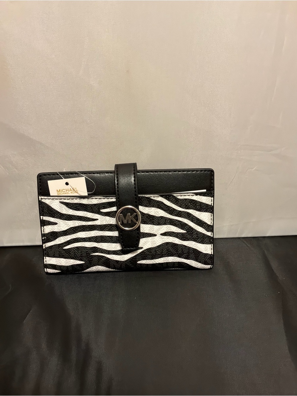 Michael Kors Black & White Zebra Print Card Case Wallet - Picture 2 of 5